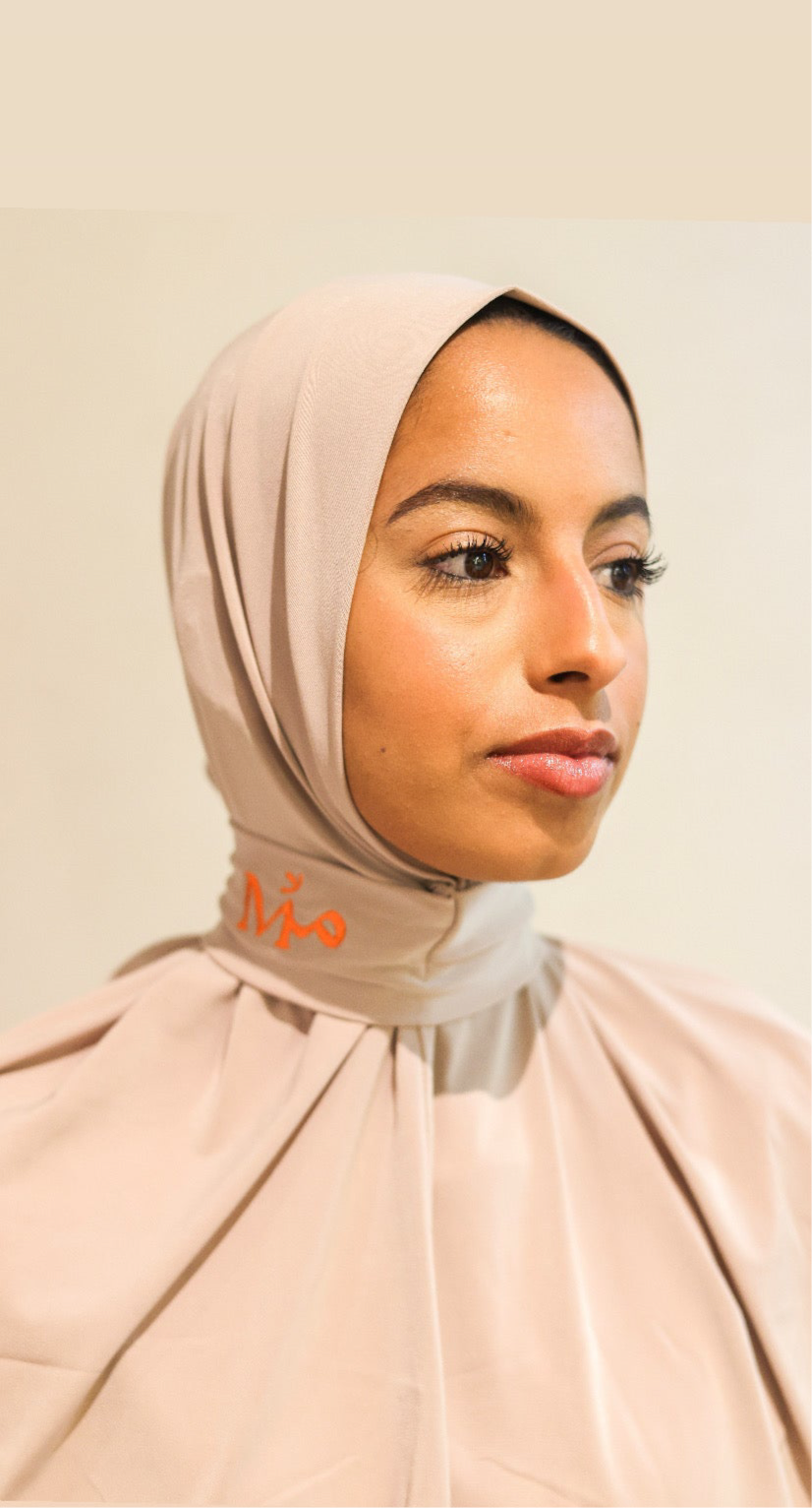 Cagoule beige broderie orange