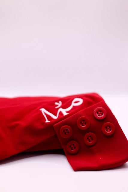 Cagoule rouge broderie blanche